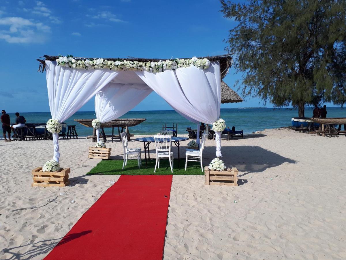 Kijiji Beach Resort Daressalam Exterior foto